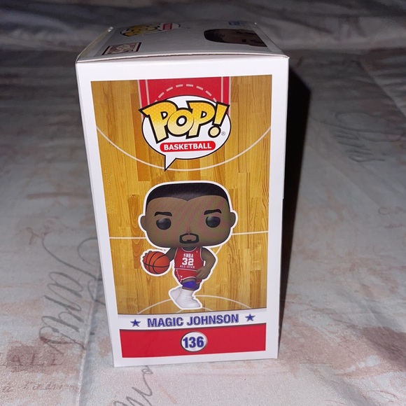Magic Johnson Funko Pop - Picture 2 of 5